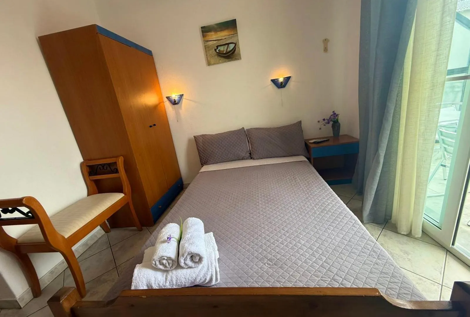 Stavros Rooms & Apartments By Bookvillaeu Nea Kallikrateia