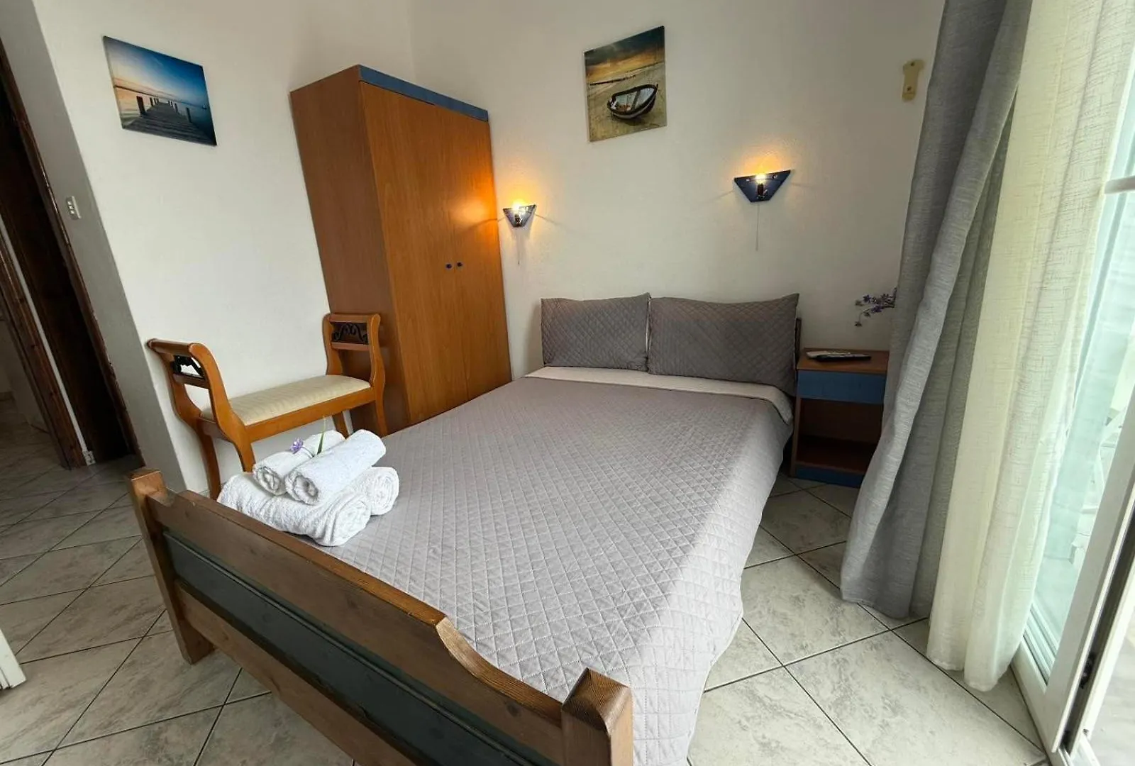 Stavros Rooms & Apartments By Bookvillaeu Nea Kallikrateia