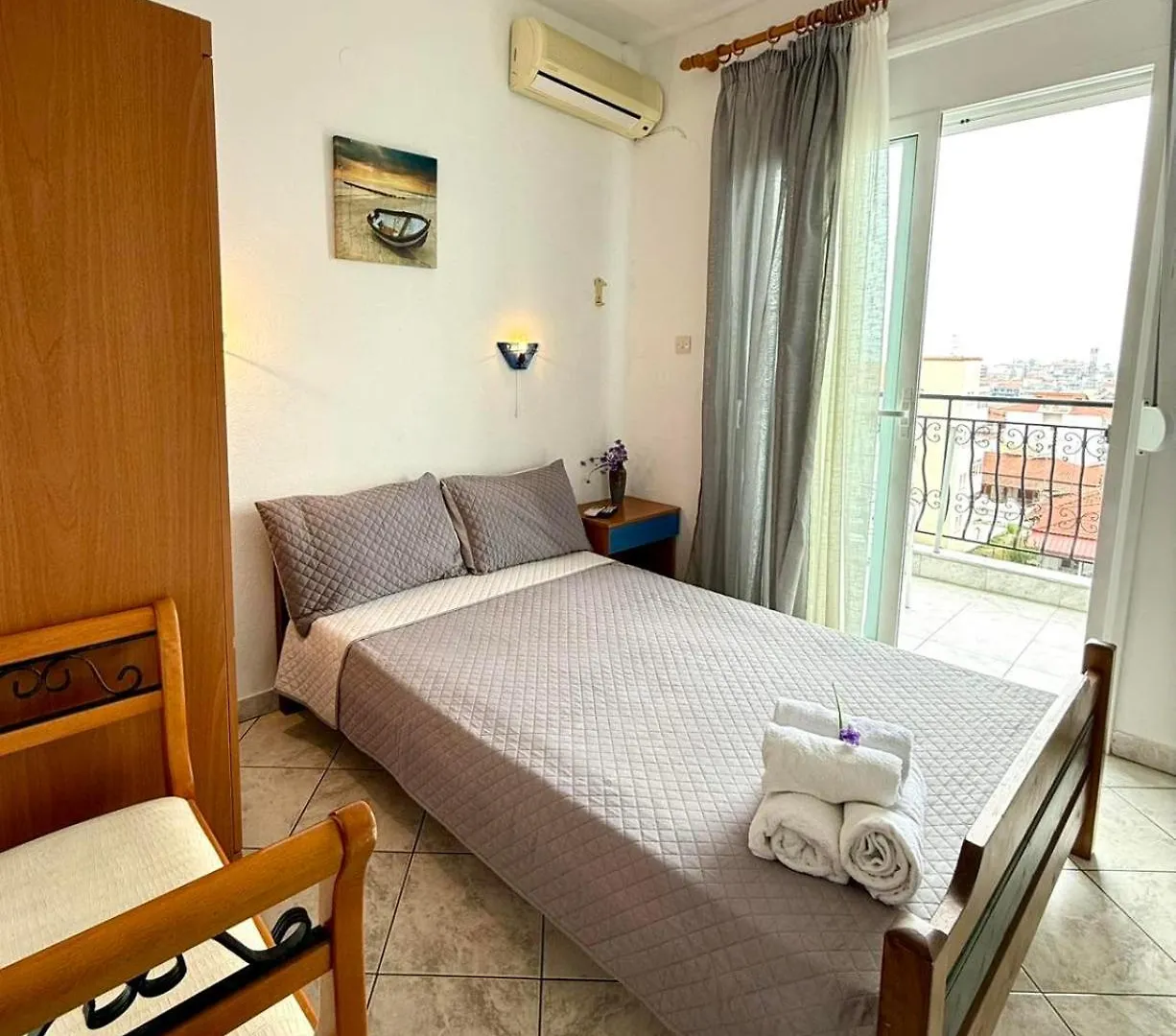 Stavros Rooms & Apartments By Bookvillaeu Nea Kallikrateia
