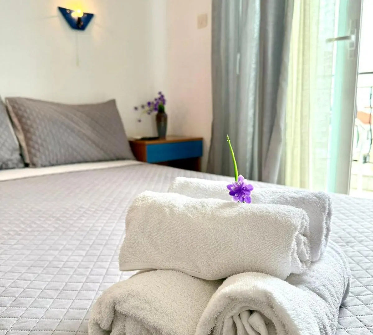 Stavros Rooms & Apartments By Bookvillaeu Nea Kallikrateia