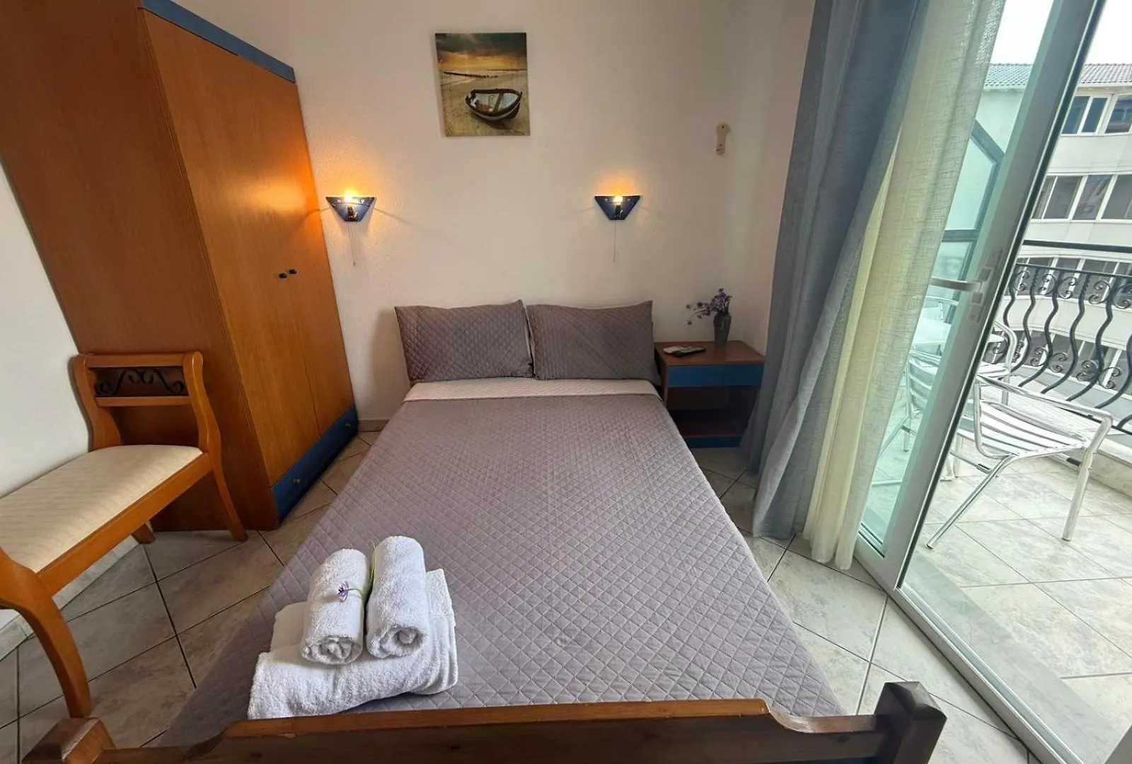 Stavros Rooms & Apartments By Bookvillaeu Nea Kallikrateia