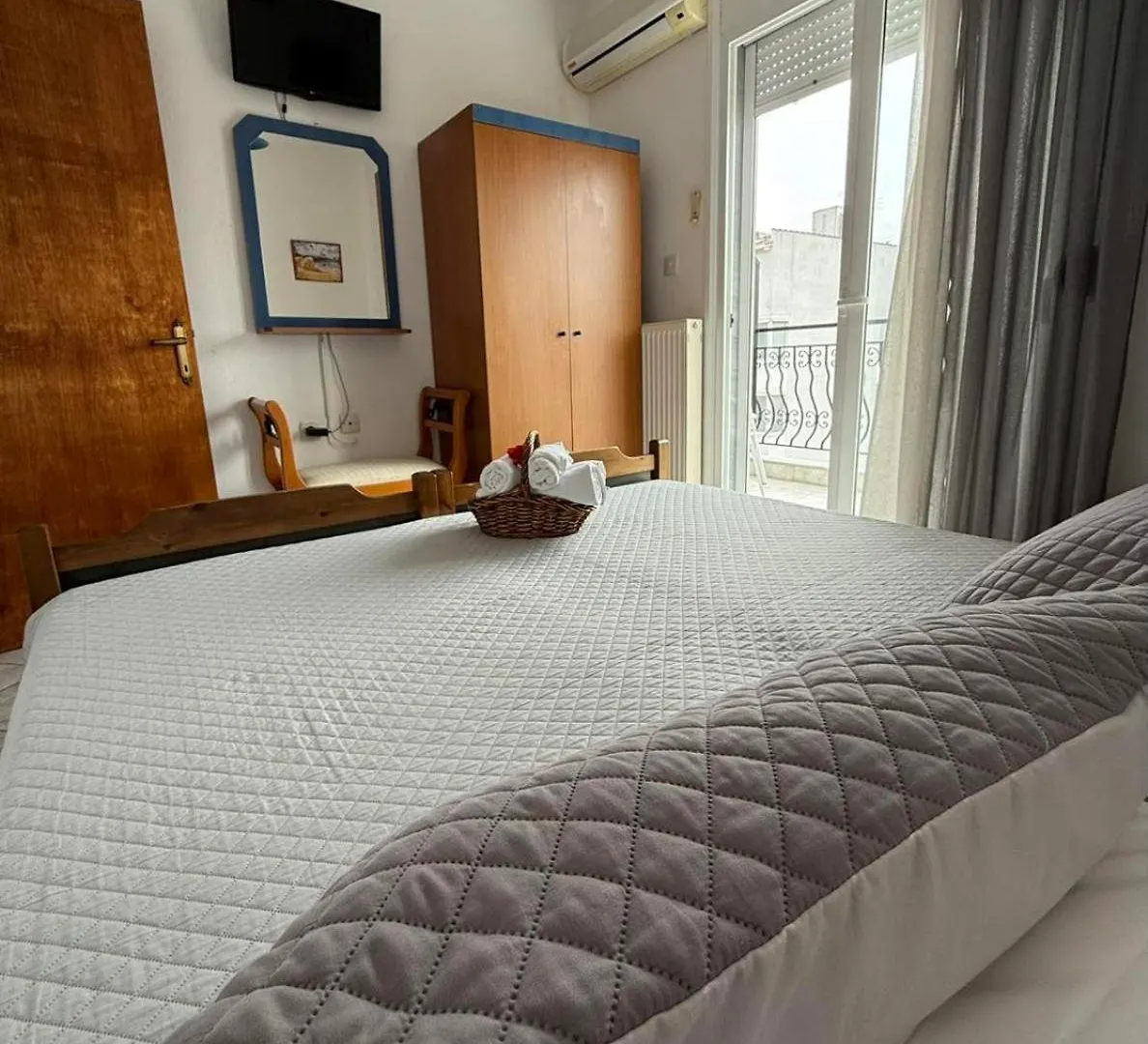 Stavros Rooms & Apartments By Bookvillaeu Nea Kallikrateia
